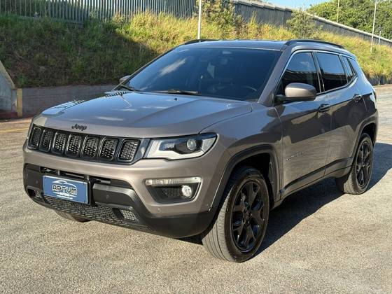 JEEP COMPASS 2.0 16V DIESEL LONGITUDE 4X4 AUTOMÁTICO JEEP COMPASS 2.0 16V DIESEL LONGITUDE 4X4 AUTOMÁTICO